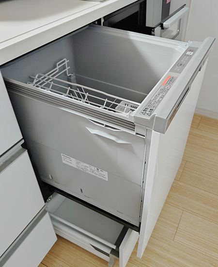 取引者様決定】食洗機 Panasonic NPTZ100-S 水栓も付けます