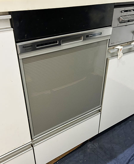 NP-45MS9W パナソニック Panasonic 食器洗い乾燥機 M9シリーズ 幅45cm 奥行65cm ミドルタイプ 5人用 ドア面材型 エコナビ 送料無料 食器洗い乾燥機 パナソニック製（Panasonic）NP-45MS9W 幅45cm ミドル