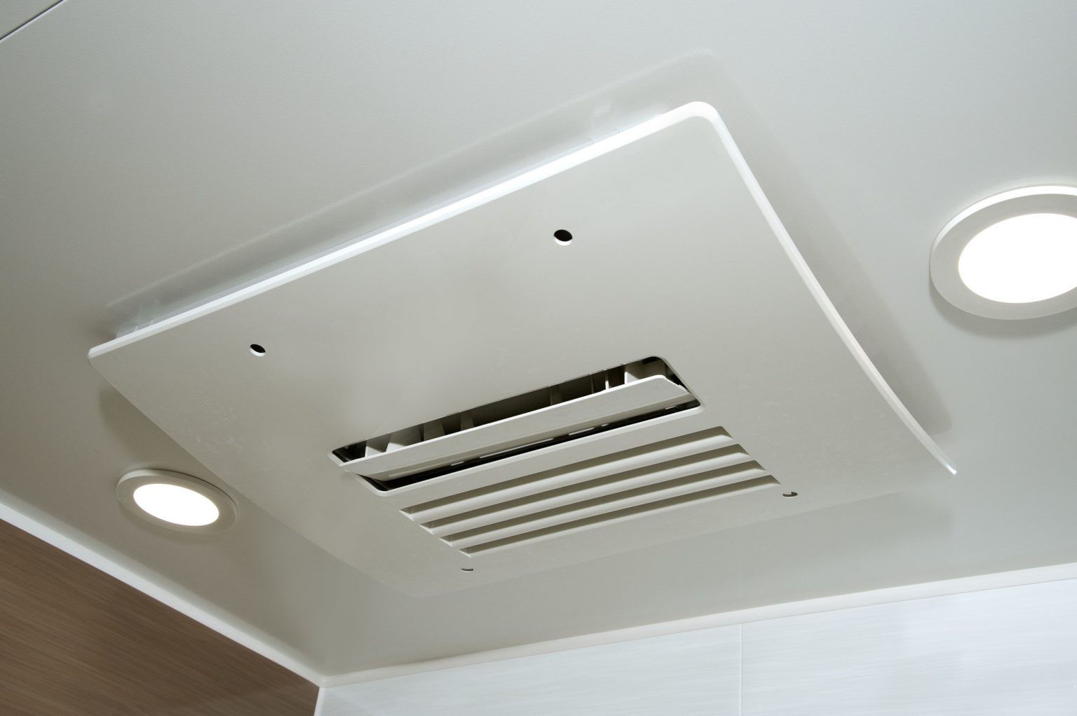 浴室乾燥機は一人暮らしでも使う？電気代を抑えるコツ！ - 住むを楽しむ「スムタノ」