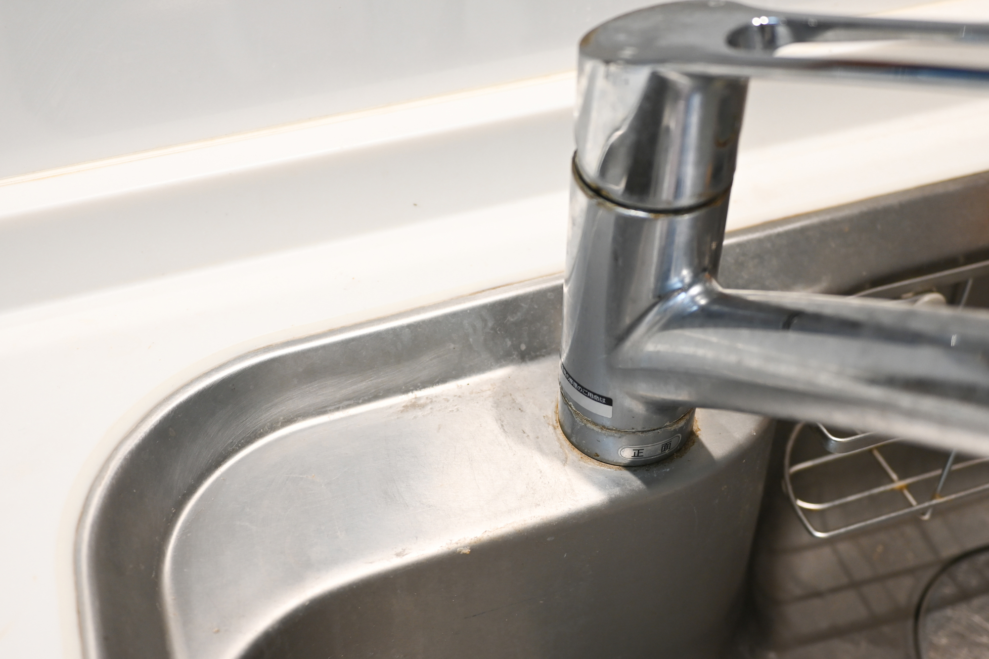 蛇口まわりの水垢を落とす方法とは?オススメの便利グッズをあわせて紹介 - 住むを楽しむ「スムタノ」