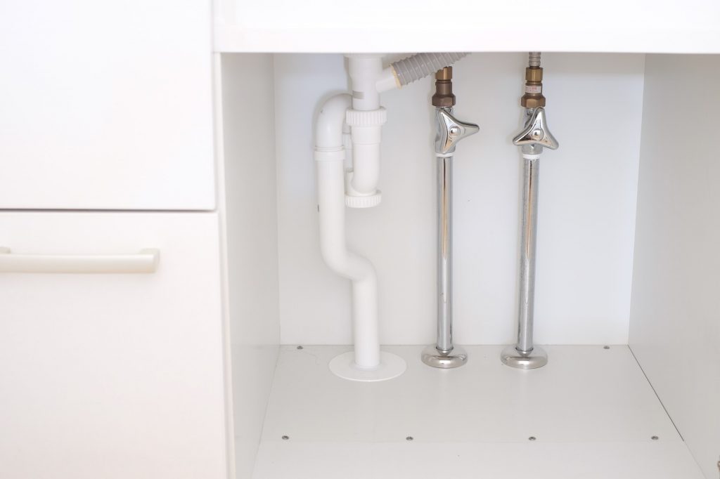 洗面台下 水漏れ ポタポタ 予防