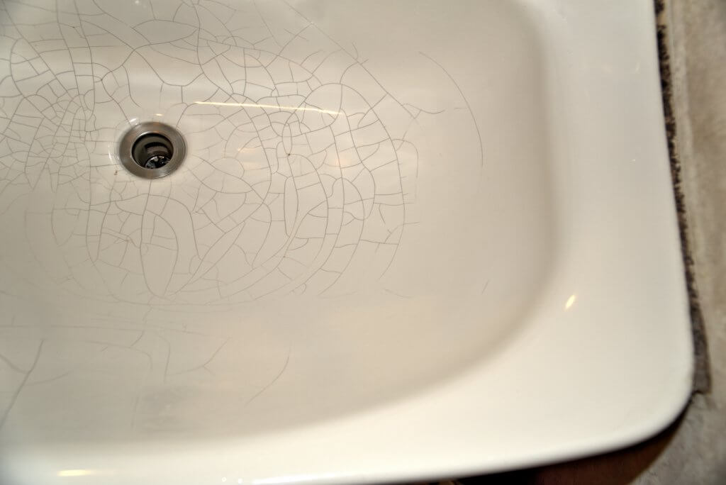 洗面台 陶器 ひび割れ 補修