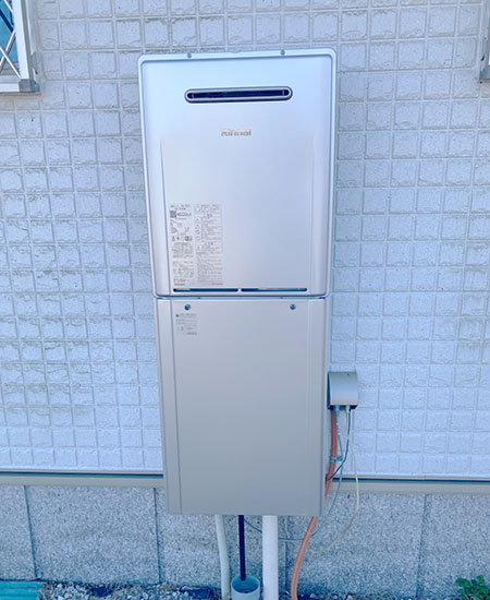 給湯器/リンナイ フロ給湯器 [エコジョーズ][屋外壁掛型][24号][フルオート][RUF-Eシリーズ][BL認定品][W470×H600×D240mm][シャイニーシルバー]/RUF-E240EAW