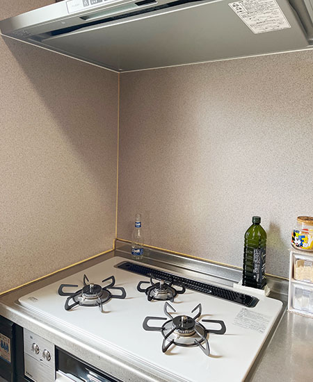 パロマ ビルトインガスコンロ『ウィズナ』[幅75cm] [天板：ハイパーガラスコート/ティアラシルバー] [ホーローごとく] [レンジフード連動] [オーブン接続可リンナイ クリーンフード(ノンフィルタ・スリム型) 『LGRシリーズ』[間口90cm] [カラー：シルバー] [ガスコンロ連動]