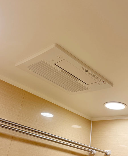 リンナイ ガス温水式浴室暖房乾燥機 [3室換気・暖房能力3.3kw][開口寸法：410×285mm][プラズマクラスター搭載][リモコン付属]