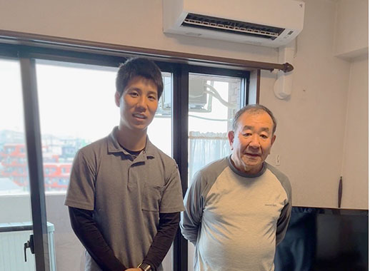 施工後のエアコンとお客様
