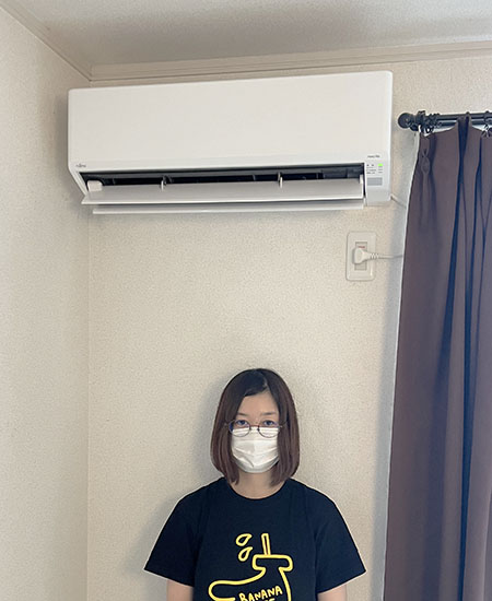 施工後のエアコンとお客様