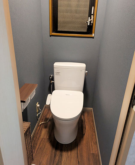 TOTO ピュアレストQR便器 [床排水芯200mm固定] [便座は別売] [手洗い無し] 『ビューティ・トワレ 95シリーズ』[袖リモコンタイプ][貯湯式][脱臭なし][カラー：ホワイト]