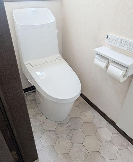 LIXIL(INAX) アメージュシャワートイレ Z6グレード[アクアセラミックあり]