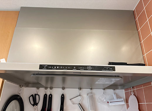 ノーリツ レンジフード(ノンフィルター・スリム型) 『クララ(コンロ連動あり)』[幅90cm][カラー：ウォームシルバー][ガスコンロ連動]