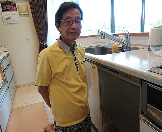 施工後の食洗機とお客様