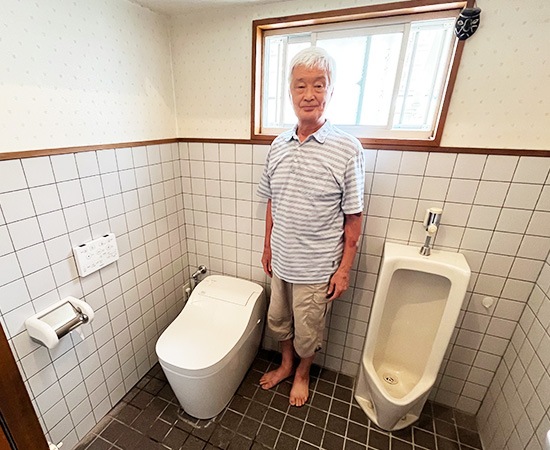 施工後写真　トイレとお客様