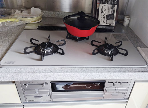 『repla（リプラ）』［天板幅75cm] [天板カラー：ティアラシルバー] [前面フェイスカラー：プレミアムシルバー][レンジフード連動機能なし]