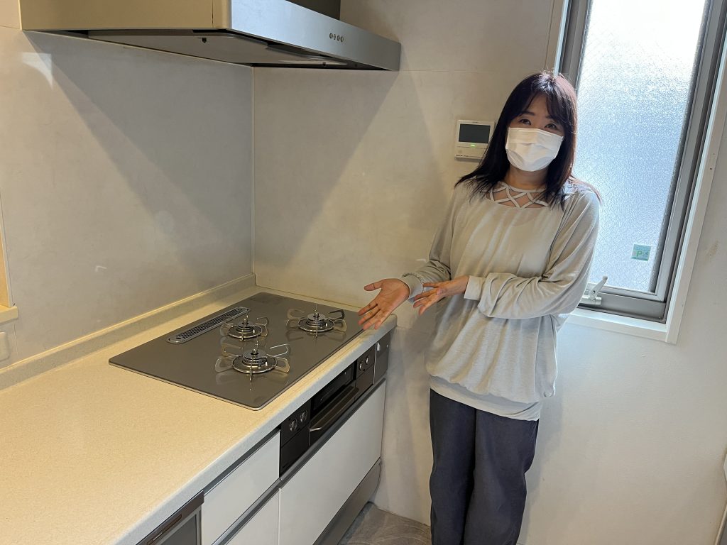 パロマ ビルトインガスコンロ『フェイシスグランド』[幅75cm] [天板：クリアガラス/シャインシルバー] [ステンレスごとく] [レンジフード連動] [オーブン接続不可] [付属：ラ・クックグラン]