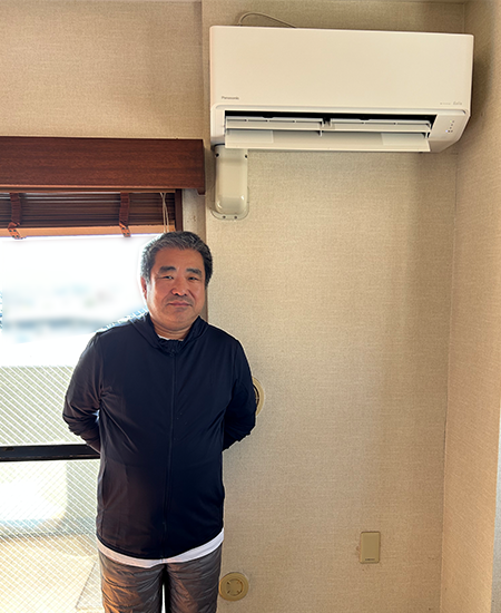 施工後のエアコンとお客様