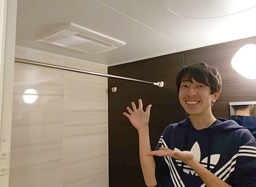 施工後の浴室乾燥機とお客様
