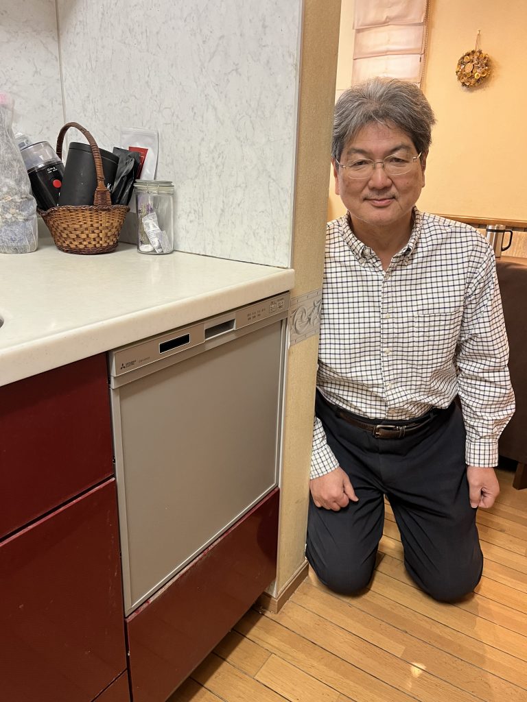 施工後の食洗機とお客様