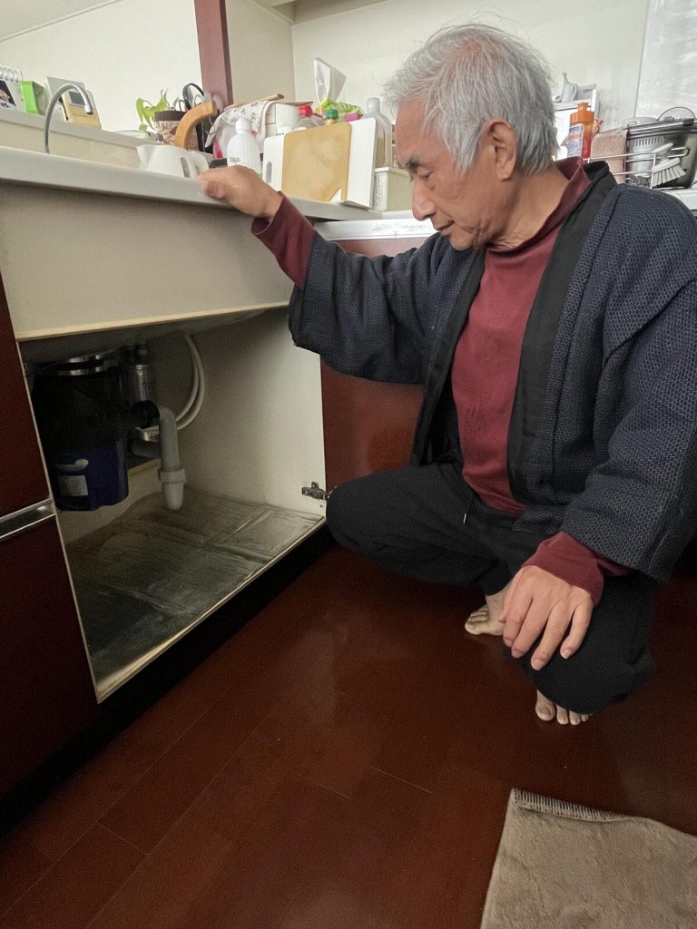 施工後のディスポーザーとお客様