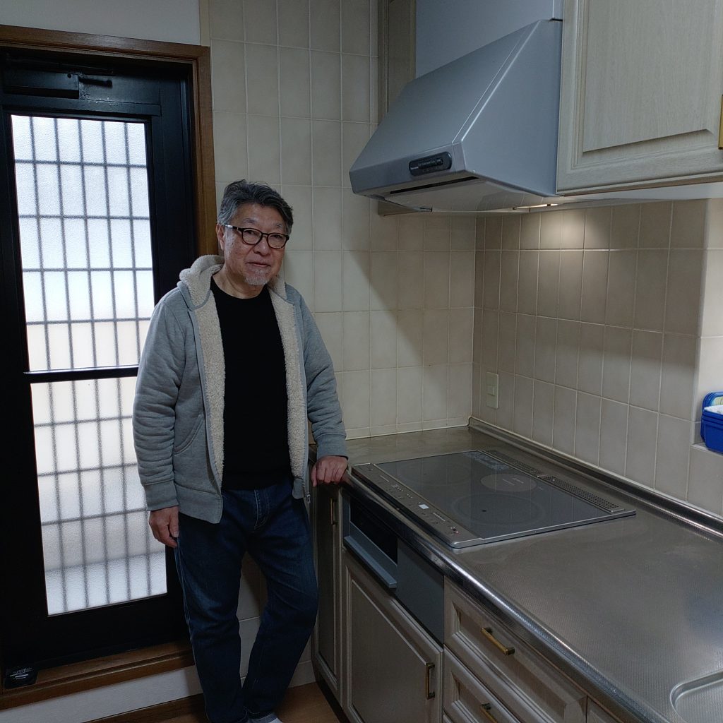 施工後のIHとお客様