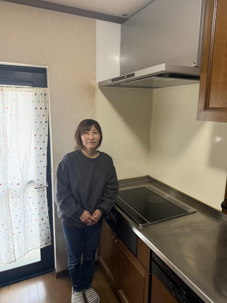 施工後のIHとお客様