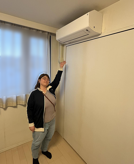 施工後のエアコンとお客様