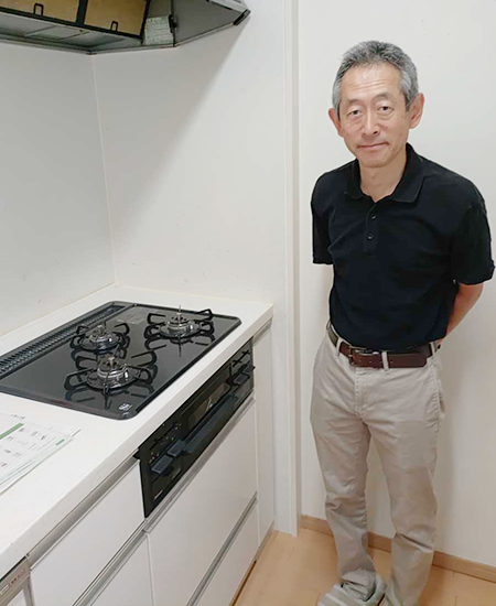 施工後のガスコンロとお客様