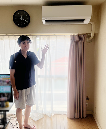 施工後のエアコンとお客様