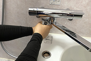 浴室蛇口のDIYには給排水接続の基本的な理解が必要です|お風呂の蛇口を自分で交換