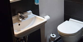 トイレ洗面台の単水栓蛇口を交換するのに適しています