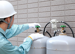 給湯器の在庫を持っているショップは少なく、交換が必要になった際に手配してくれます。|給湯器交換業者の特徴・プロパンガス店