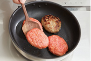 焼き物アシスト機能|光火力セセンサーによる調理機能|パナソニックIHクッキングヒーターの特長