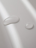 水アカを抑える「有機ガラス系新素材」|パナソニック(Panasonic)トイレの特徴